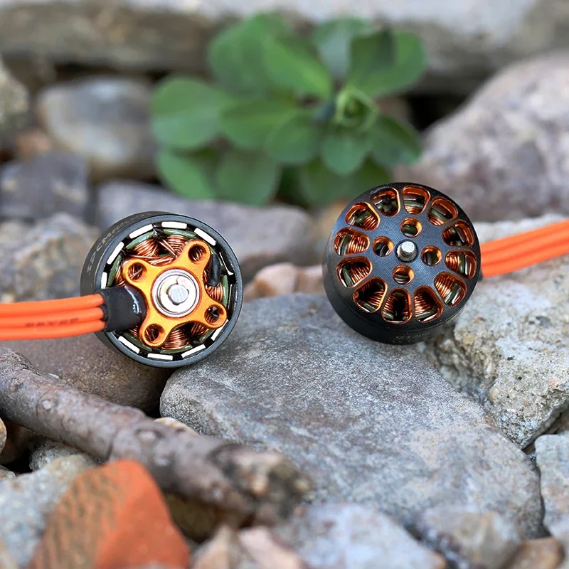 Квадрокоптер G1204 5200KV FPV с бесщеточным Мотором 1,5 мм и валом 1,25 дюйма, 2-3 дюйма
Квадрокоптер G1204 5200KV FPV с бесщеточным Мотором 1,5 мм и валом 1,25 дюйма, 2-3 дюйма