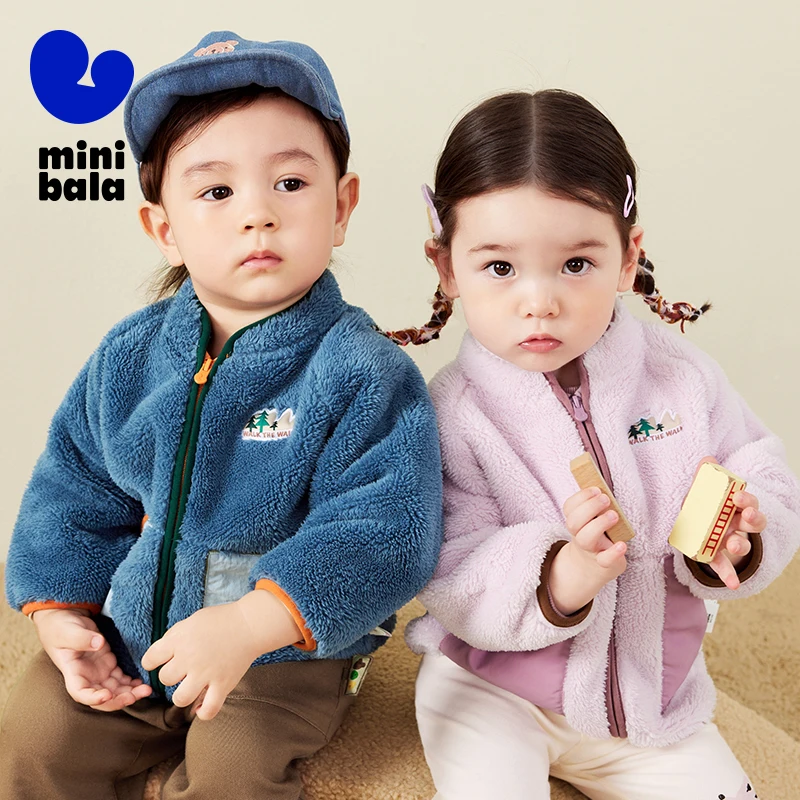 Мини-флисовая куртка Balabala для детей, новинка зимы 202, двусторонняя плюшевая толстая теплая верхняя одежда для мальчиков и девочек
Мини-флисовая куртка Balabala для детей, новинка зимы 202, двусторонняя плюшевая толстая теплая верхняя одежда для мальчиков и девочек