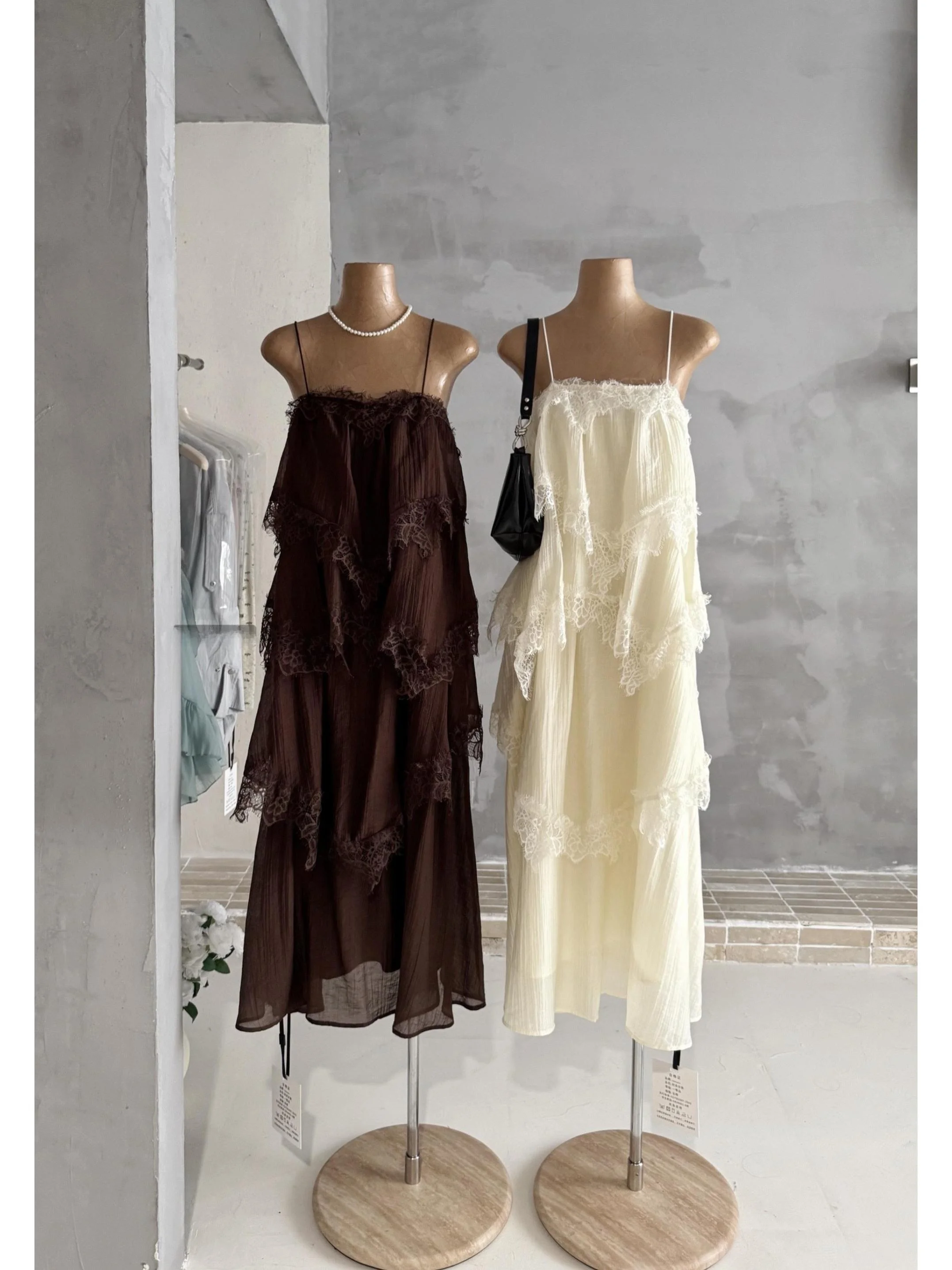 Elegant Long Lace Dress with Backless And Sleeveless Design Mist Series by 13Studio Summer Collection for Young Women Citywalk
Elegant Long Lace Dress with Backless And Sleeveless Design Mist Series by 13Studio Summer Collection for Young Women Citywalk