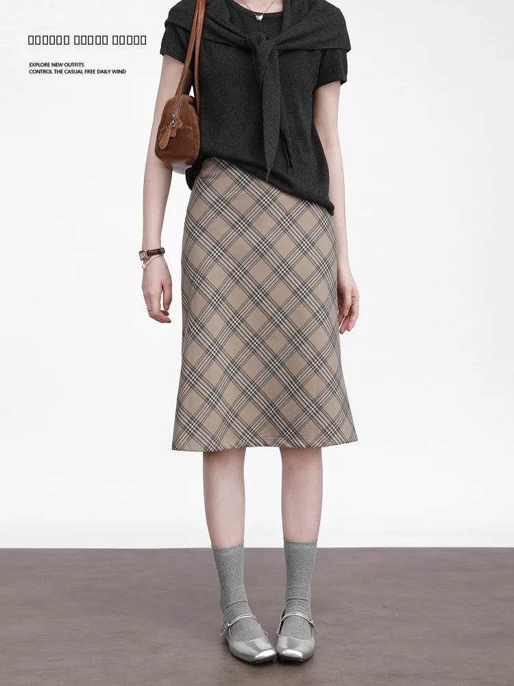 Юбка с высокой талией в клетку для женщин, весна-лето, прямой крой, облегающая, для офиса, с H-образным силуэтом
Юбка с высокой талией в клетку для женщин, весна-лето, прямой крой, облегающая, для офиса, с H-образным силуэтом