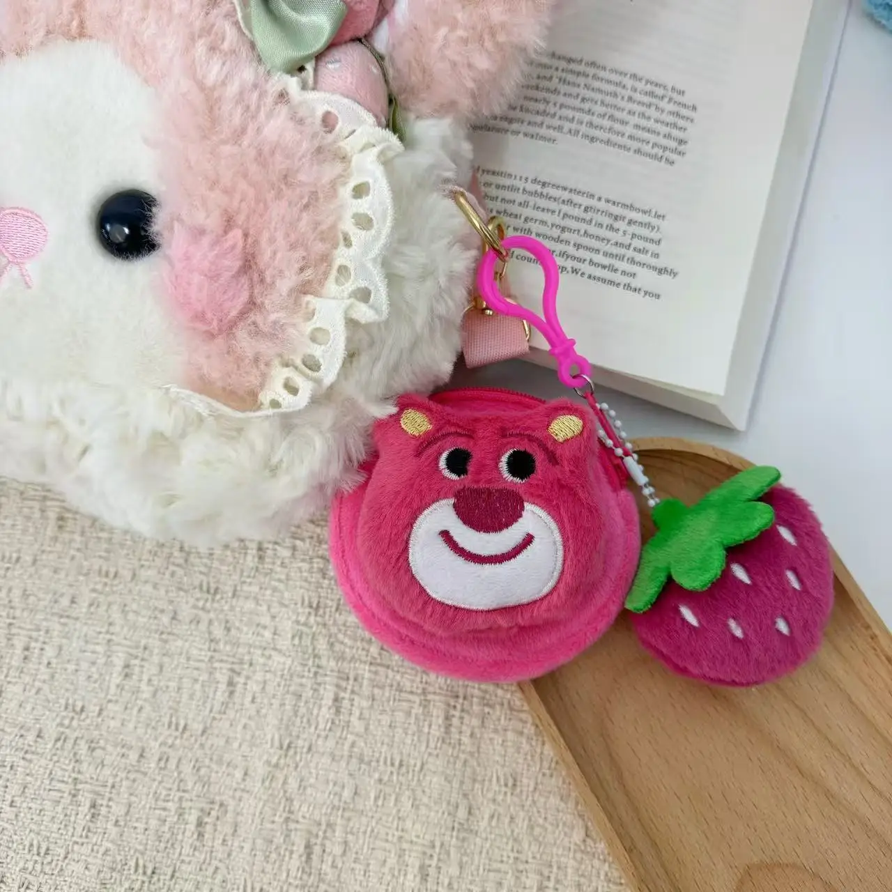 Strawberry Bear Cute Plush Cartoon Super Adorable Earphone Coin Purse Storage Plush Keychain Pendant Trending
Strawberry Bear Cute Plush Cartoon Super Adorable Earphone Coin Purse Storage Plush Keychain Pendant Trending