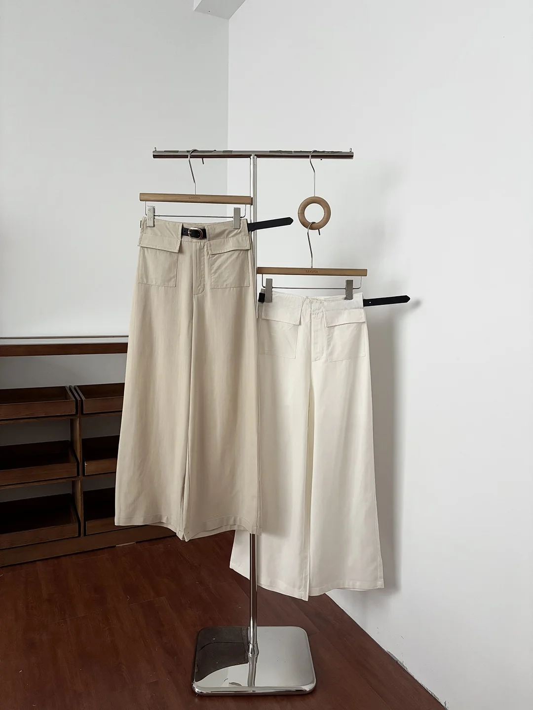 Elegant Simple High Waist Wide Leg Casual Pants Women's Loose Fit Trousers Summer 2026 Fashion Commute Style Polyester Fiber
Elegant Simple High Waist Wide Leg Casual Pants Women's Loose Fit Trousers Summer 2026 Fashion Commute Style Polyester Fiber