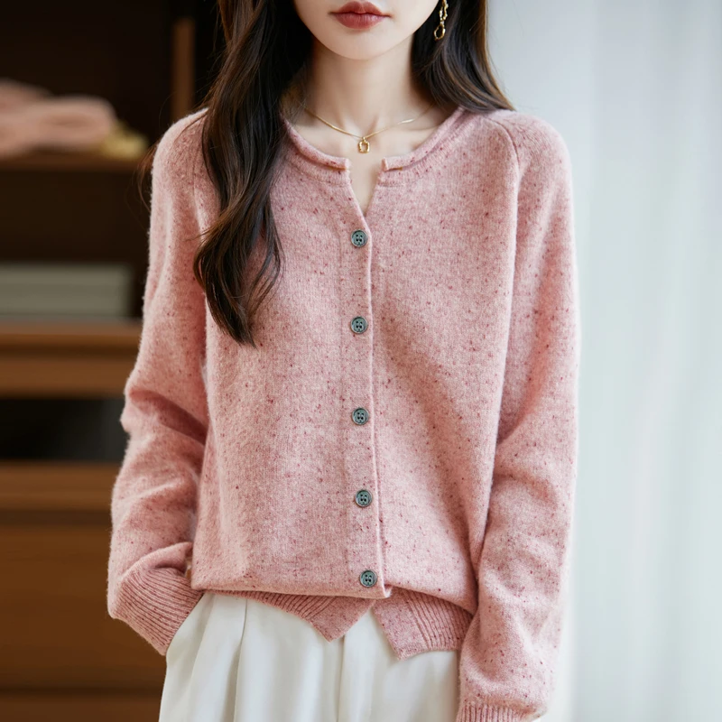 100% Wool Thickened Round Neck Curled Edge Colored Speckled Yarn Women's Cardigan, Combining Warmth and Personality
100% Wool Thickened Round Neck Curled Edge Colored Speckled Yarn Women's Cardigan, Combining Warmth and Personality