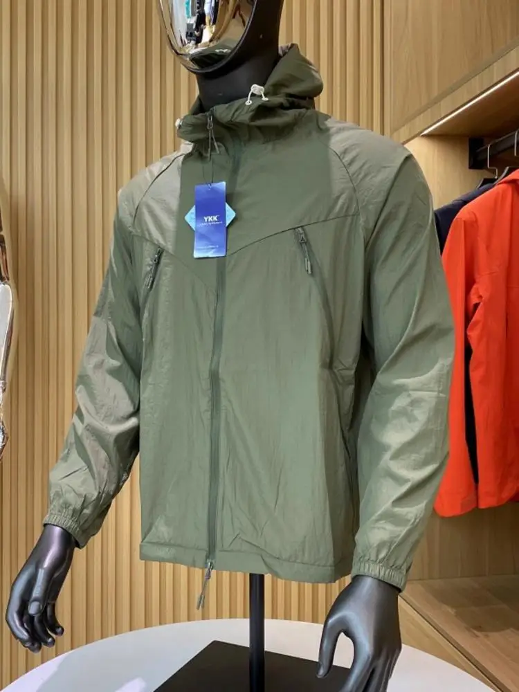 Большой заказ на открытом воздухе! Супер удобный! Летняя мужская тонкая дышащая кожа, солнцезащитный крем, повседневная куртка с капюшоном, длинная застежка-молния...
Большой заказ на открытом воздухе! Супер удобный! Летняя мужская тонкая дышащая кожа, солнцезащитный крем, повседневная куртка с капюшоном, длинная застежка-молния...