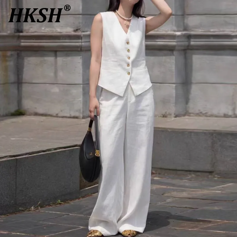 HKSH, новый летний женский шикарный модный офисный женский элитный элегантный однобортный жилет, широкие брюки, стильный комплект из двух предметов HK6217
HKSH, новый летний женский шикарный модный офисный женский элитный элегантный однобортный жилет, широкие брюки, стильный комплект из двух предметов HK6217