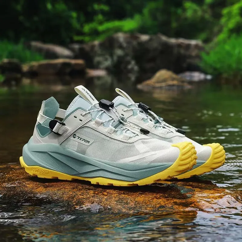 Summer Men's and Women's Hollowed Out River Tracing Shoes Breathable and Comfortable Outdoor Men's Hiking Shoes
Summer Men's and Women's Hollowed Out River Tracing Shoes Breathable and Comfortable Outdoor Men's Hiking Shoes