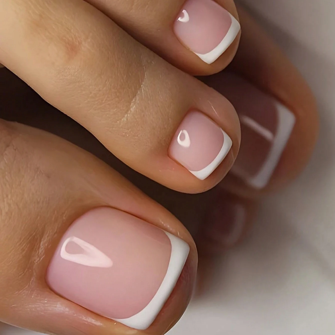 24PCS Short Square Fake Nails, White French Pointed Toe Nails, Pressed Smooth Acrylic Toe Nails, Pink Toe Nails, Daily Wear
24PCS Short Square Fake Nails, White French Pointed Toe Nails, Pressed Smooth Acrylic Toe Nails, Pink Toe Nails, Daily Wear