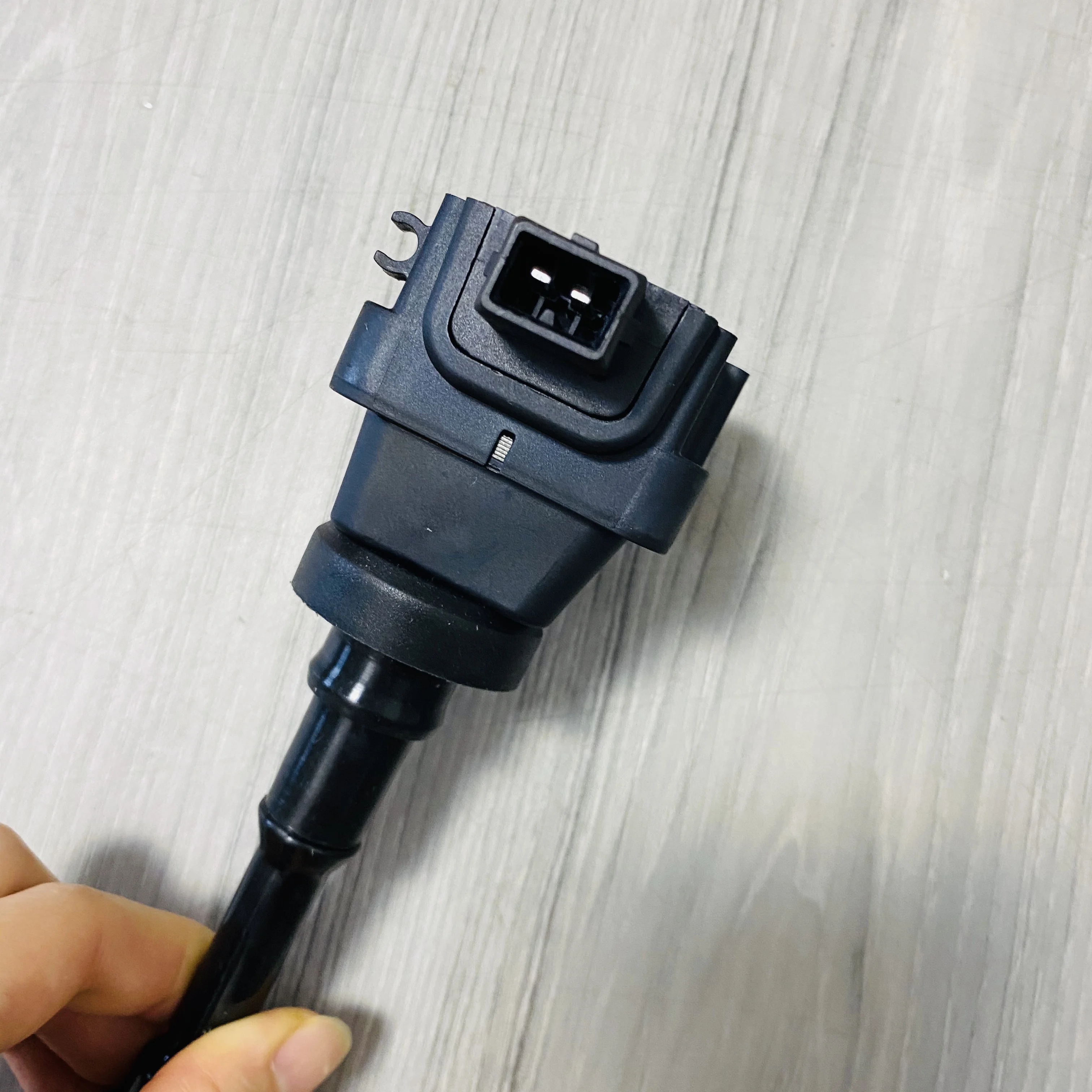 Original QualityIgnition Coil For Zotye Nomad Hunter Autorrad Outsider 4G18 4G15 Engine
Original QualityIgnition Coil For Zotye Nomad Hunter Autorrad Outsider 4G18 4G15 Engine