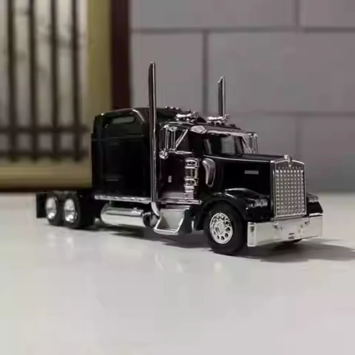 1:87 Original Kenworth Classic Heavy Truck Trailer Head Model Simulation Collection Display Alloy Material Spot Ornaments
1:87 Original Kenworth Classic Heavy Truck Trailer Head Model Simulation Collection Display Alloy Material Spot Ornaments