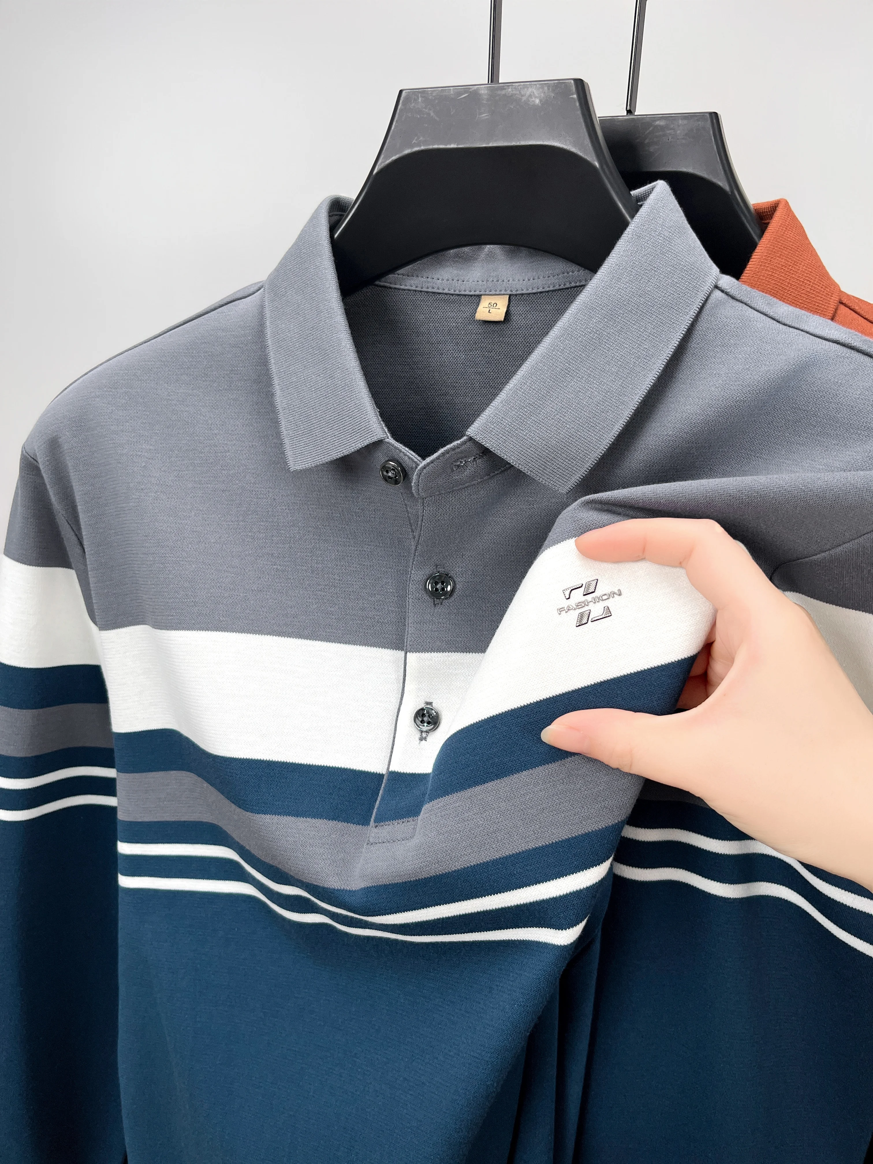 Высокое качество мужские рубашки с длинными рукавами POLO Осенние модные бренды Популярные полоски Z Буквы Печать Продвинутый дизайн Гольф Проектирование футболка
Высокое качество мужские рубашки с длинными рукавами POLO Осенние модные бренды Популярные полоски Z Буквы Печать Продвинутый дизайн Гольф Проектирование футболка
