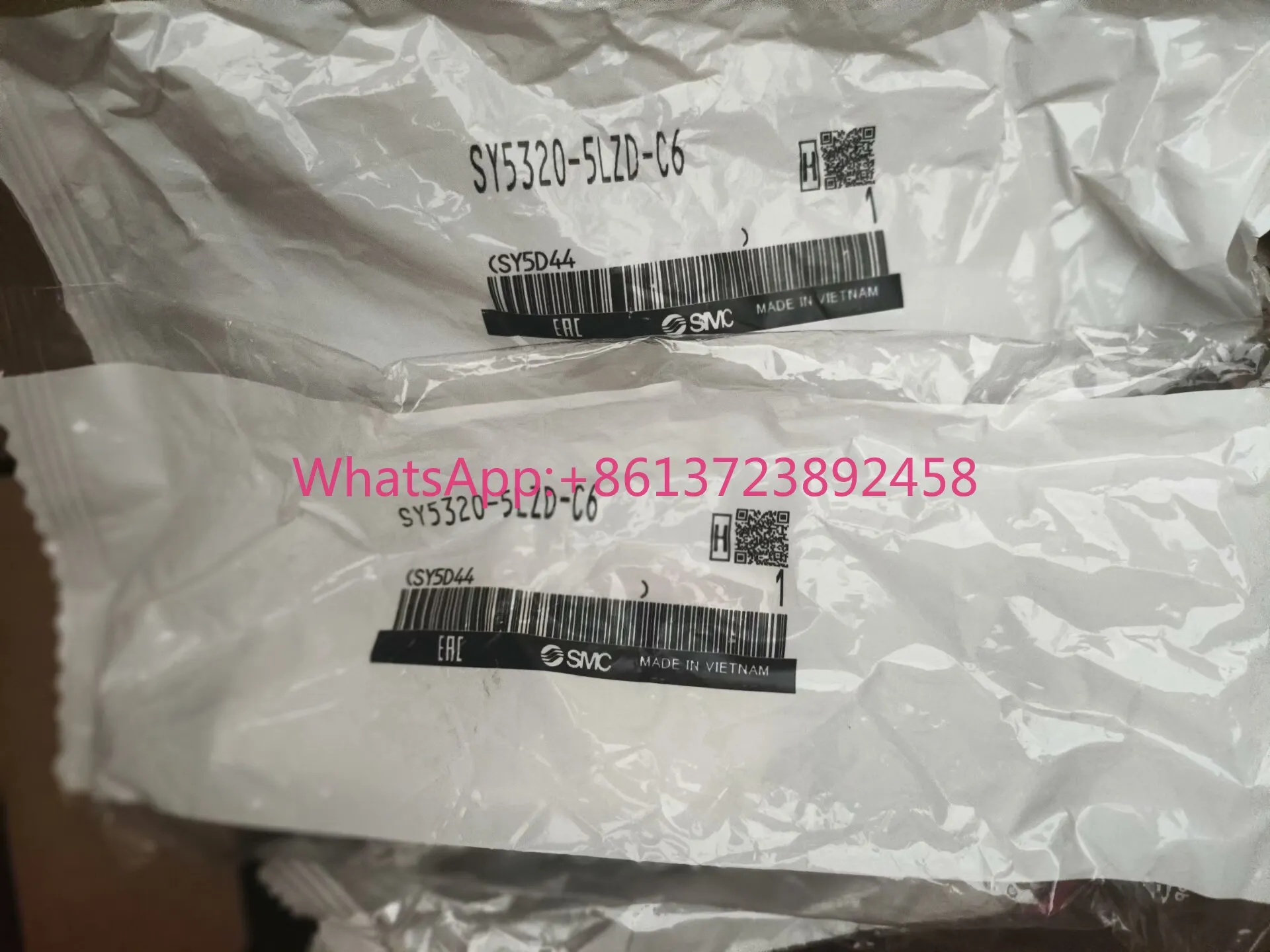 SMC solenoid valve SY5320-5LZD-C6 brand new original genuine
SMC solenoid valve SY5320-5LZD-C6 brand new original genuine