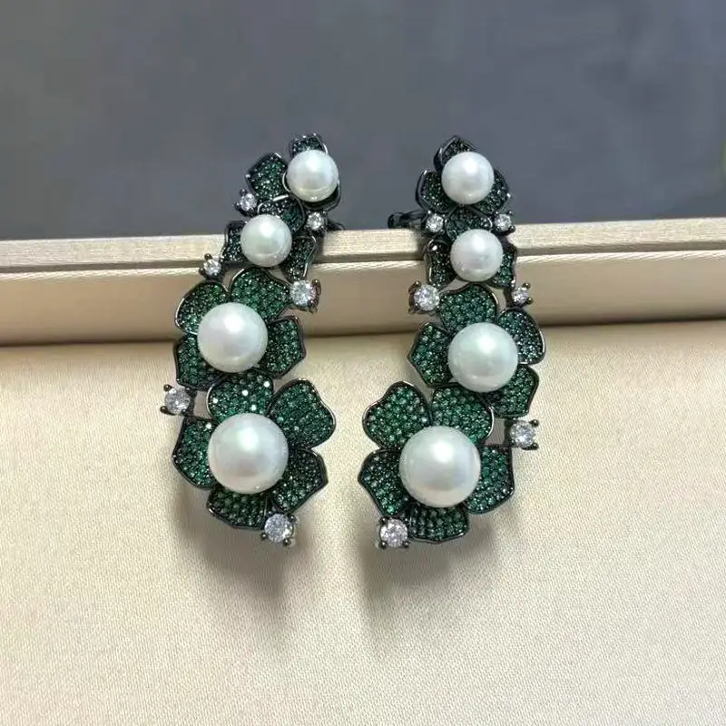 Bilincolor White Synthetic Pearl Green Flower Earring With Clip
Bilincolor White Synthetic Pearl Green Flower Earring With Clip