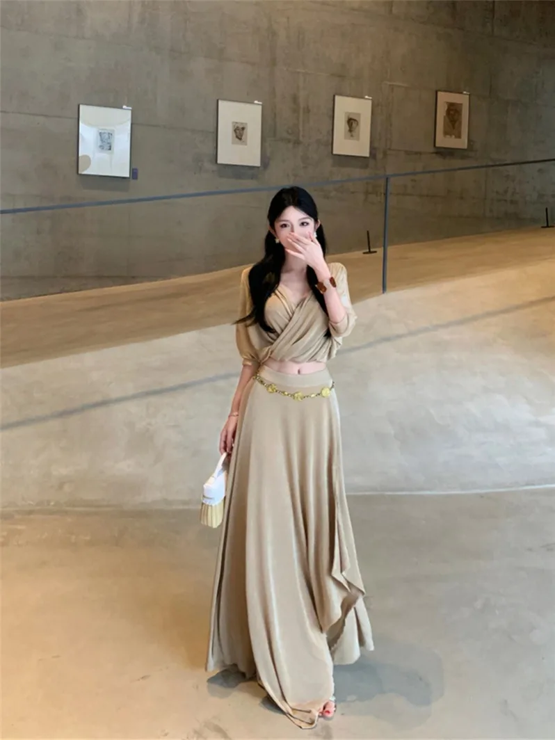 Vacation Style Two-Piece Set Kaki Color Cross V-Neck Short T-Shirt Women Summer High Waist Split / Midi Long Skirt
Vacation Style Two-Piece Set Kaki Color Cross V-Neck Short T-Shirt Women Summer High Waist Split / Midi Long Skirt