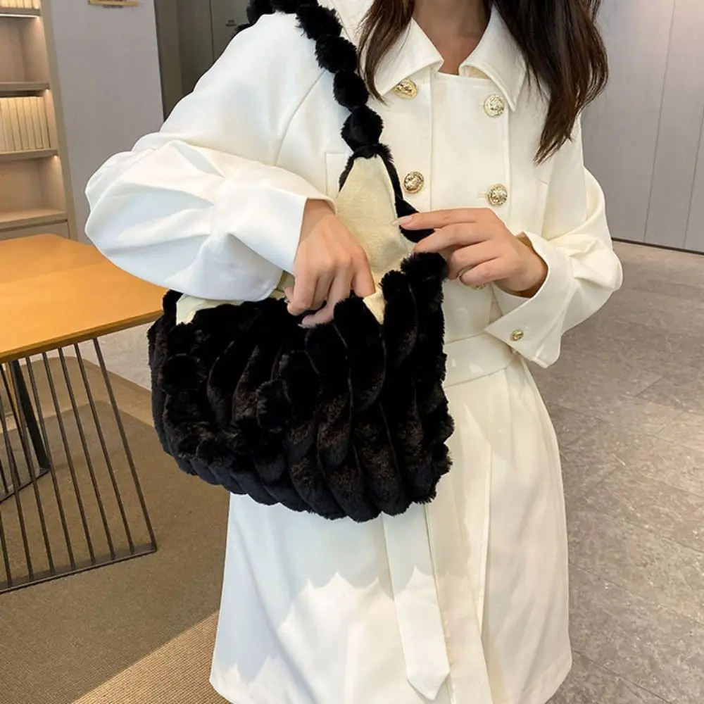 Fashion Solid Color Large Capacity Tote Bag Plush Bag Autumn Winter Shoulder Bag Handbag for Women
Fashion Solid Color Large Capacity Tote Bag Plush Bag Autumn Winter Shoulder Bag Handbag for Women