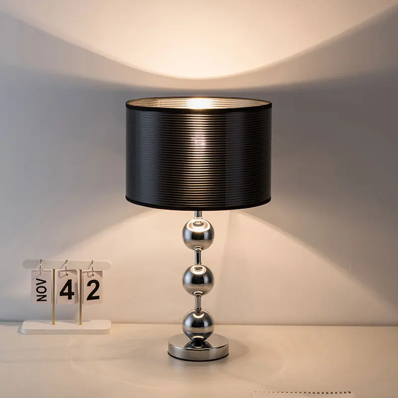 Led Bedroom Bedside Table Light Iron Electroplating Chrome Color Warm European Hotel Living Room Office Decoration Light
Led Bedroom Bedside Table Light Iron Electroplating Chrome Color Warm European Hotel Living Room Office Decoration Light