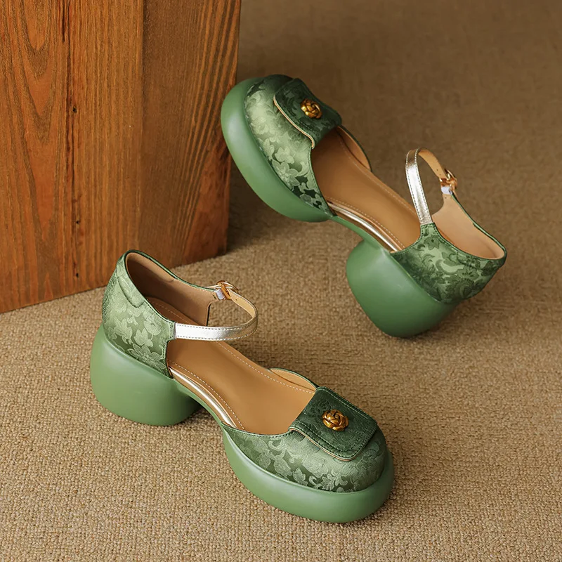 2025 Women's soft leather fashion thick-soled camellia hollow sandals one-word buckle high-heeled Mary Jane women's shoes 6.5CM
2025 Women's soft leather fashion thick-soled camellia hollow sandals one-word buckle high-heeled Mary Jane women's shoes 6.5CM