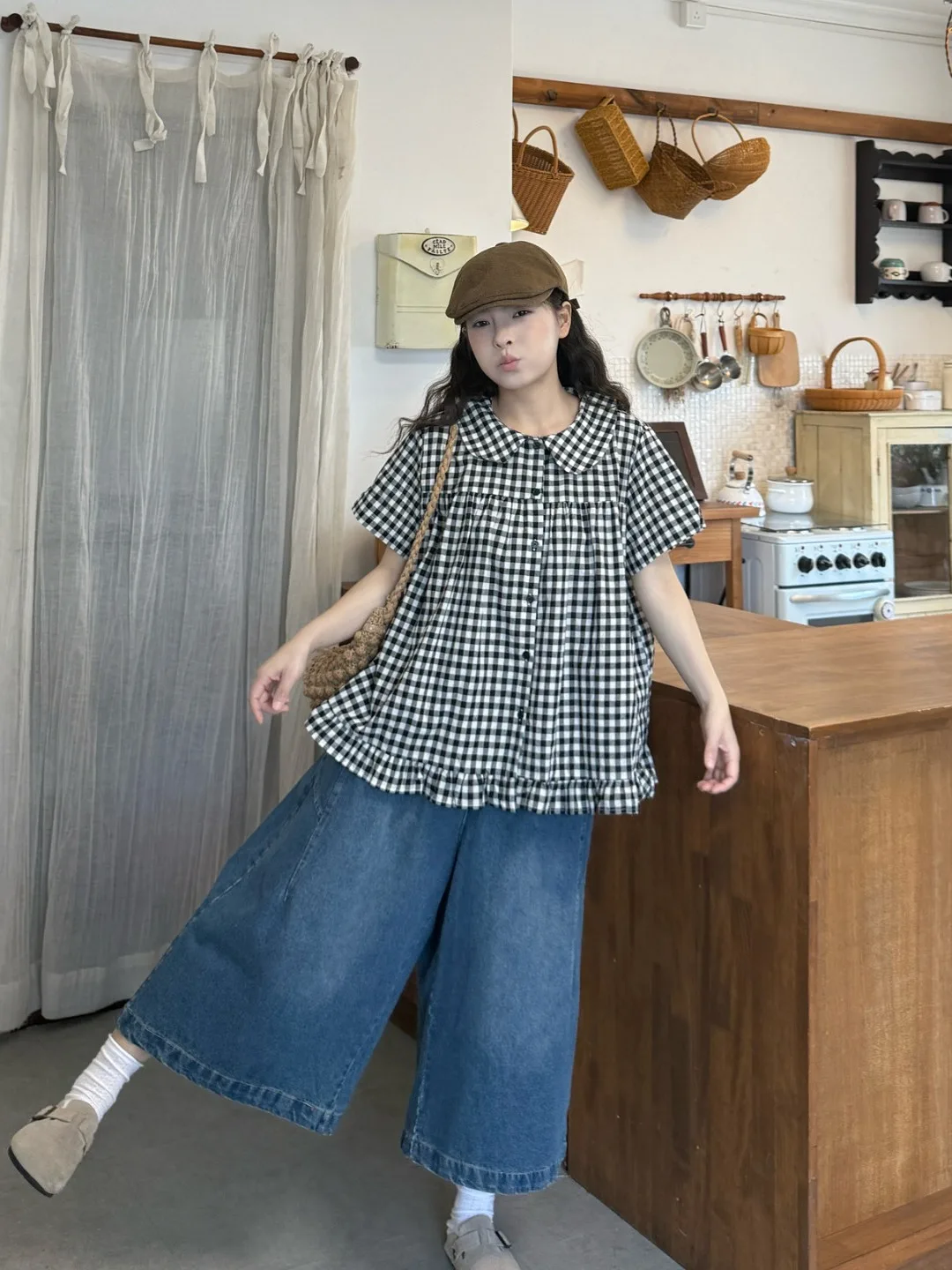plus Size Women's American Retro Plaid Short Sleeve Shirt High Waist Loose Wide Leg Jeans Set Summer New Style Commute Korean...
plus Size Women's American Retro Plaid Short Sleeve Shirt High Waist Loose Wide Leg Jeans Set Summer New Style Commute Korean...