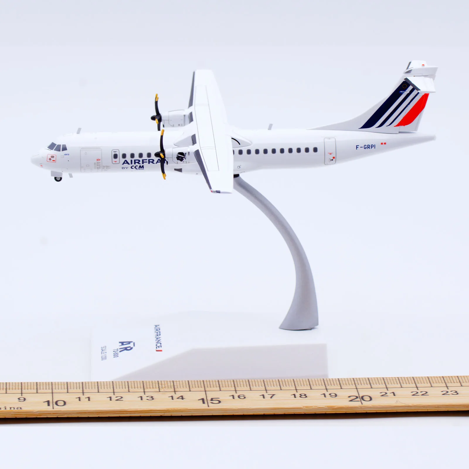 XX20405 Alloy Collectible Plane Gift JC Wings 1:200 Air France ATR 72-500 Diecast Aircraft Model F-GRPI With Stand
XX20405 Alloy Collectible Plane Gift JC Wings 1:200 Air France ATR 72-500 Diecast Aircraft Model F-GRPI With Stand