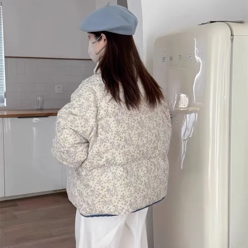 2026 Senior Winter New Retro Stand-up Collar Blue Floral Casual Loose and Thin Cotton Coat Women's Thickened Warm Cotton Coat
2026 Senior Winter New Retro Stand-up Collar Blue Floral Casual Loose and Thin Cotton Coat Women's Thickened Warm Cotton Coat