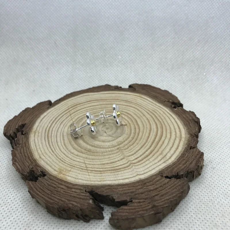 2025 New Spanish Bear Fashion Earrings Jewelry Suitable for Women To Wear Romantic Gifts Every Day
2025 New Spanish Bear Fashion Earrings Jewelry Suitable for Women To Wear Romantic Gifts Every Day