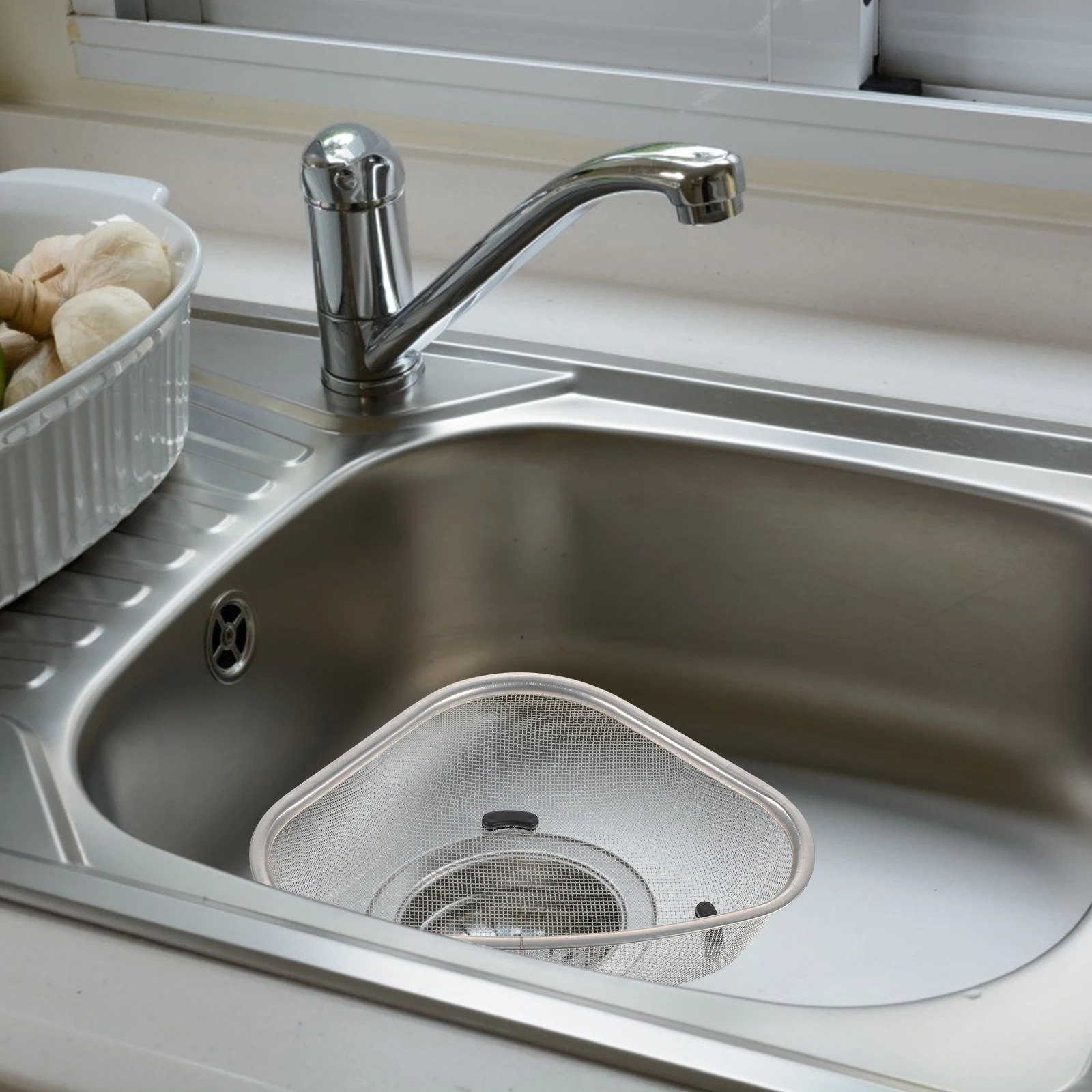Stainless Steel Sink Drain Basket Strainer Triangle Colander Silver Draining Kitchen Filter Waste Food Practical Long Use
Stainless Steel Sink Drain Basket Strainer Triangle Colander Silver Draining Kitchen Filter Waste Food Practical Long Use