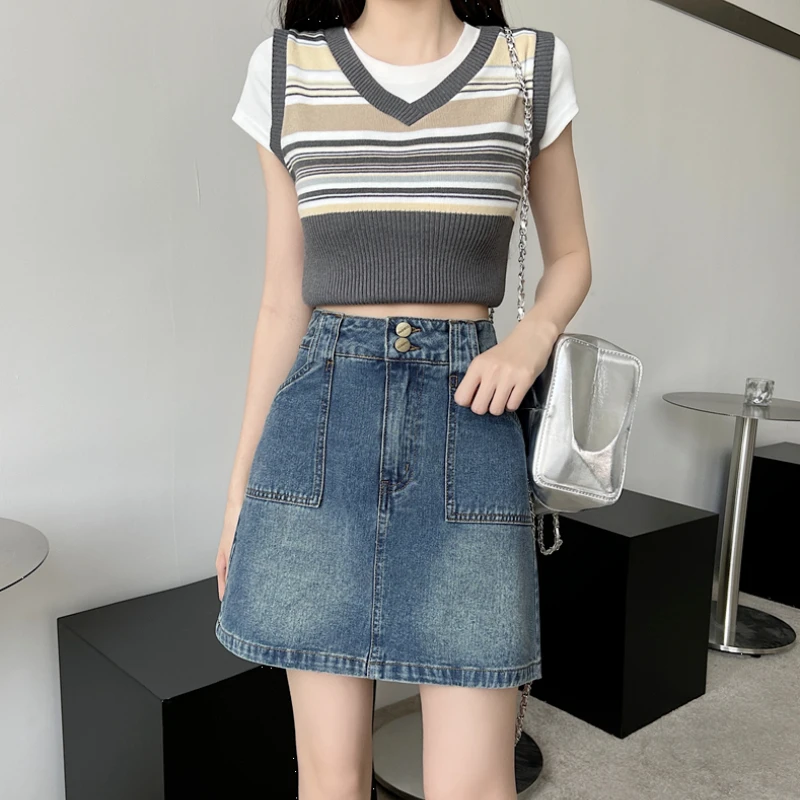  Женская джинсовая мини-юбка винтажного стиля с высокой талией, А-силуэт, облегающая, универсальная, с защитой от просвечивания, весна-лето 2026
Женская джинсовая мини-юбка винтажного стиля с высокой талией, А-силуэт, облегающая, универсальная, с защитой от просвечивания, весна-лето 2026 