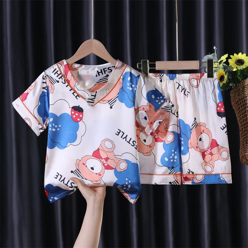 Kids Boys Girls Silky Pajamas Sets Cartoon Short Sleeve V-neck Shirt Tops with Shorts Baby Summer Loose Sleeping Cloth Homewear
Kids Boys Girls Silky Pajamas Sets Cartoon Short Sleeve V-neck Shirt Tops with Shorts Baby Summer Loose Sleeping Cloth Homewear