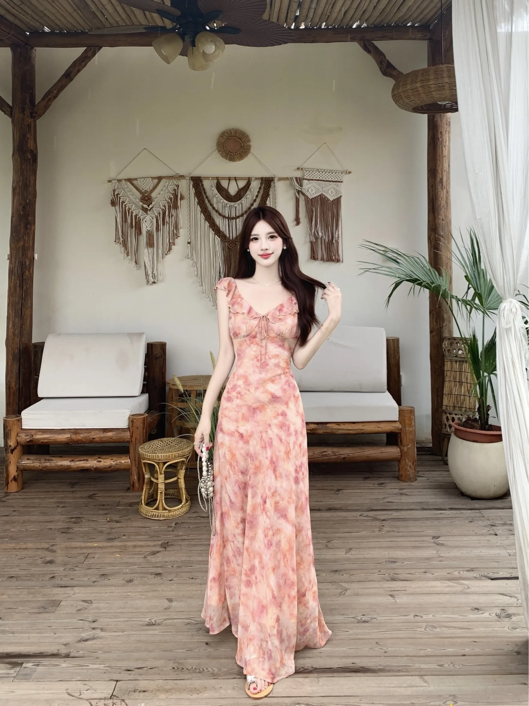 plus Size Floral Print Dress V-Neck Puff Sleeve Slimming Waist Summer New Style French Style Hand Ironed Pleating Citywalk Dress
plus Size Floral Print Dress V-Neck Puff Sleeve Slimming Waist Summer New Style French Style Hand Ironed Pleating Citywalk Dress