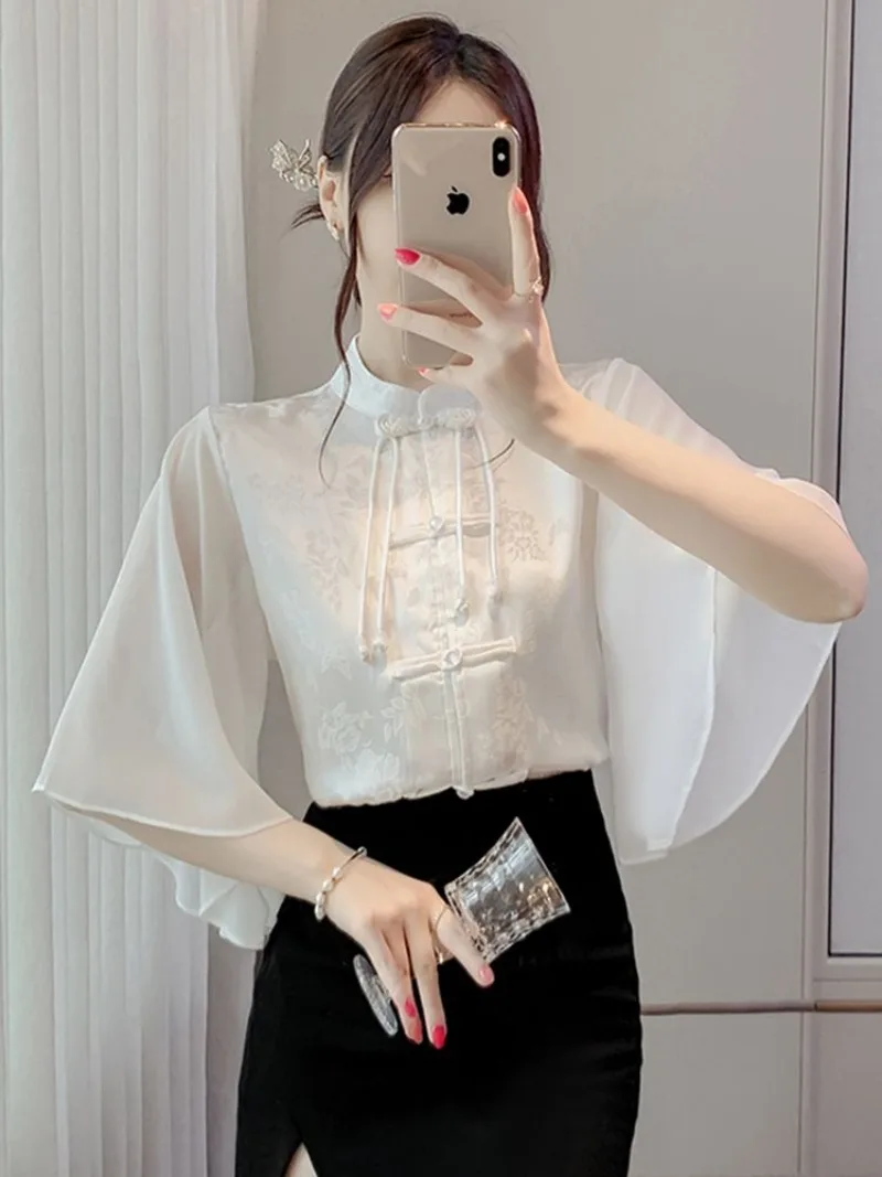 New Chinese Style Women Shirt Short Sleeved 2026 New White Stand Up Collar Shirt Element Improved Hanfu Top
New Chinese Style Women Shirt Short Sleeved 2026 New White Stand Up Collar Shirt Element Improved Hanfu Top