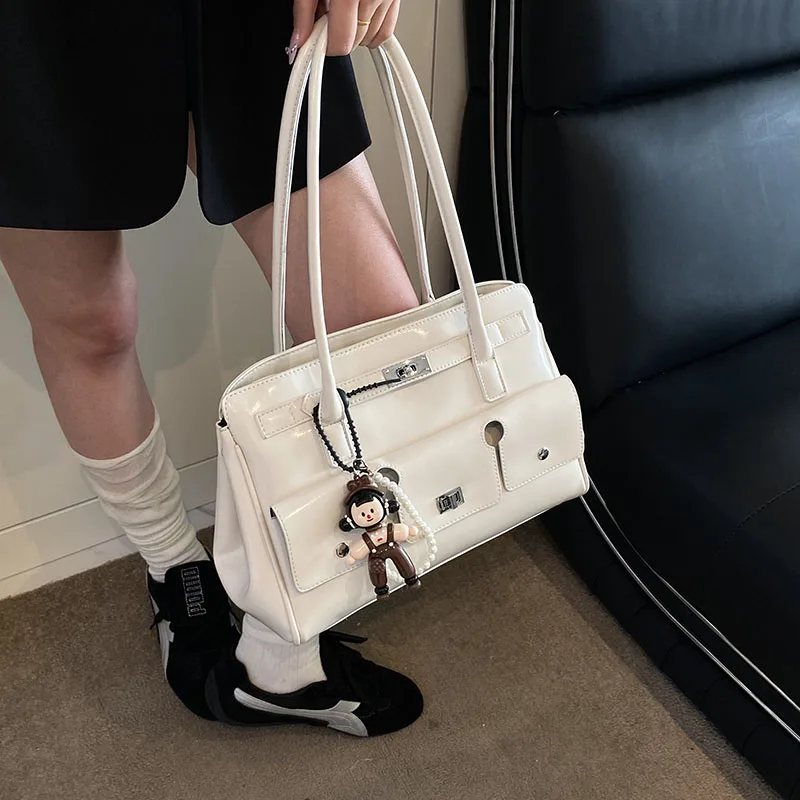 Y2K Vintage Tote Bag Women's High Quality PU Leather Single Shoulder Bag Multi-pocket Design Totes Female Large Commuter Handbag
Y2K Vintage Tote Bag Women's High Quality PU Leather Single Shoulder Bag Multi-pocket Design Totes Female Large Commuter Handbag