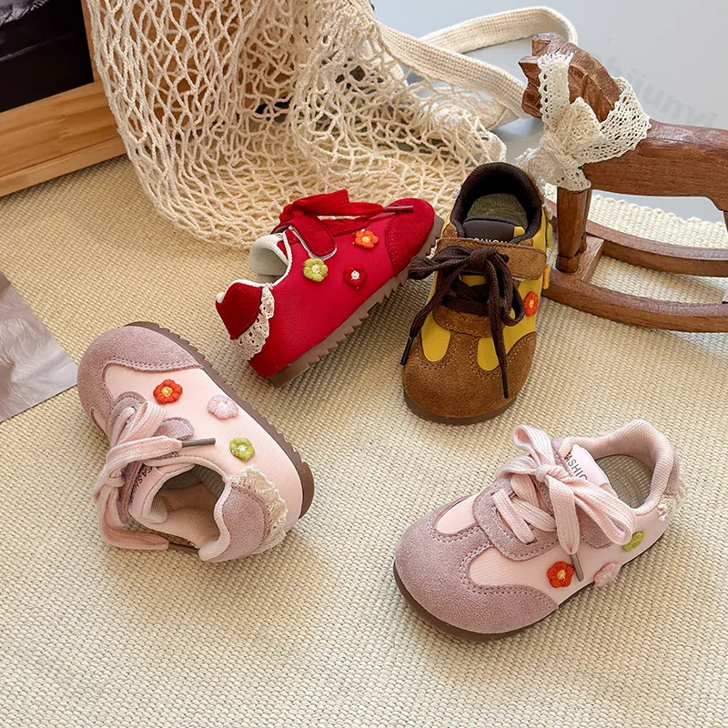 Girls' Vintage Casual Shoes 2025 Autumn New Children's Lightweight Comfortable Fashion Sneakers Soft Sole Outdoor Non Slip Flats
Girls' Vintage Casual Shoes 2025 Autumn New Children's Lightweight Comfortable Fashion Sneakers Soft Sole Outdoor Non Slip Flats