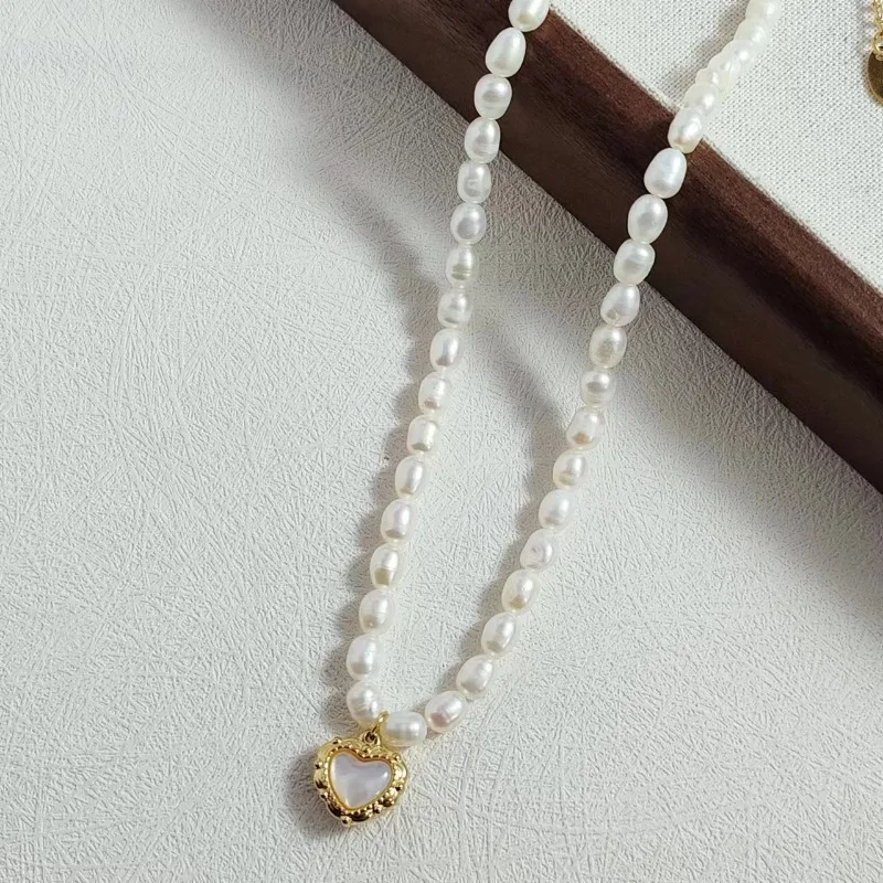 French Necklace Irregular Freshwater Pearl Love Collarbone Chain Female Niche Design Neck Chain Light Luxury Style
French Necklace Irregular Freshwater Pearl Love Collarbone Chain Female Niche Design Neck Chain Light Luxury Style