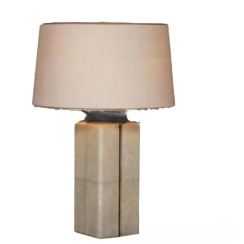 Modern light luxury simple leather art American board room hall bedroom bedside table lamp
Modern light luxury simple leather art American board room hall bedroom bedside table lamp