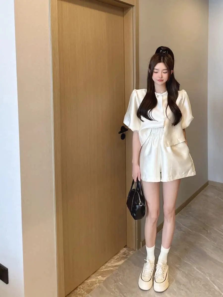 Faionable White Wide Leg ort Pants One-Piece Autumn Winter Slimming High Waist Leisure Sle Outerwear for Women
Faionable White Wide Leg ort Pants One-Piece Autumn Winter Slimming High Waist Leisure Sle Outerwear for Women