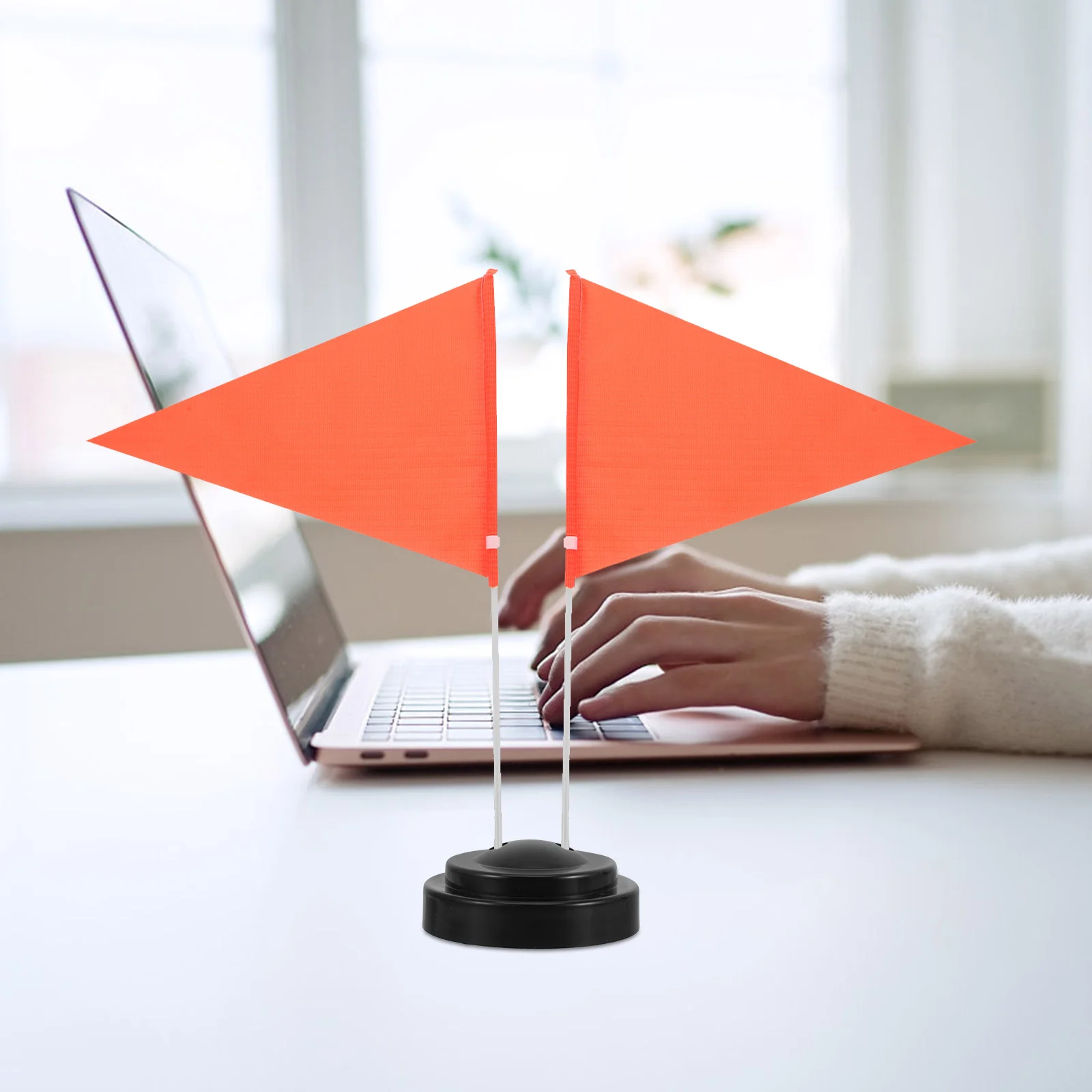 6 Pcs Flag Socket Flagpole Base Office Desk Talk Table Hand 6pcs (1 Hole) Small Holder for Stand Easy to Use Mini Party Plastic
6 Pcs Flag Socket Flagpole Base Office Desk Talk Table Hand 6pcs (1 Hole) Small Holder for Stand Easy to Use Mini Party Plastic