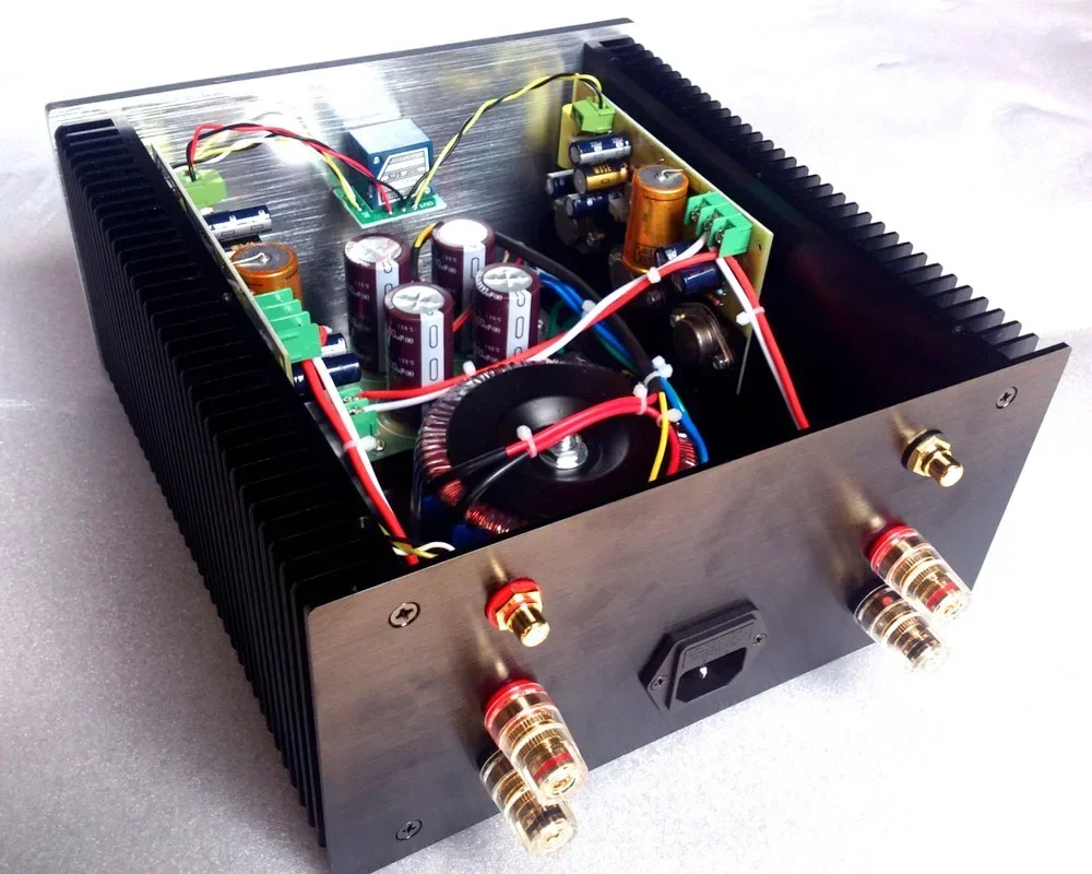 10W*2 Super Deluxe A-amplifier Hifi 2.0 channel amplifier Electronic filtering hood 1969 Class A amplifier 10W*2
10W*2 Super Deluxe A-amplifier Hifi 2.0 channel amplifier Electronic filtering hood 1969 Class A amplifier 10W*2