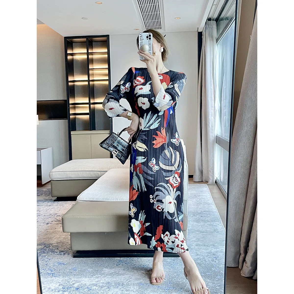 Higher Quality Miyake Pleated 2023 Early Fall Retro Fashion Printing Slim Dress Temperament Elegant Slim Women's Long Dresses
Higher Quality Miyake Pleated 2023 Early Fall Retro Fashion Printing Slim Dress Temperament Elegant Slim Women's Long Dresses