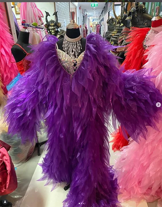 Fashion stage beauty Pageant Dress Queen Cloak Evening Party Long Jacket Full Sleeves Women Cape Vest custom color
Fashion stage beauty Pageant Dress Queen Cloak Evening Party Long Jacket Full Sleeves Women Cape Vest custom color