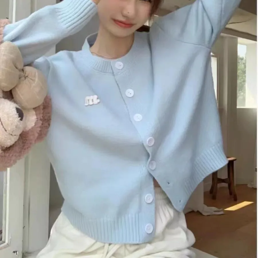 Soft Blue Long Sleeve Sweater Spring 2024 New Arrival Short Style Gentle Wind Milk Series Loose Short Cardigan Outerwear Top
Soft Blue Long Sleeve Sweater Spring 2024 New Arrival Short Style Gentle Wind Milk Series Loose Short Cardigan Outerwear Top