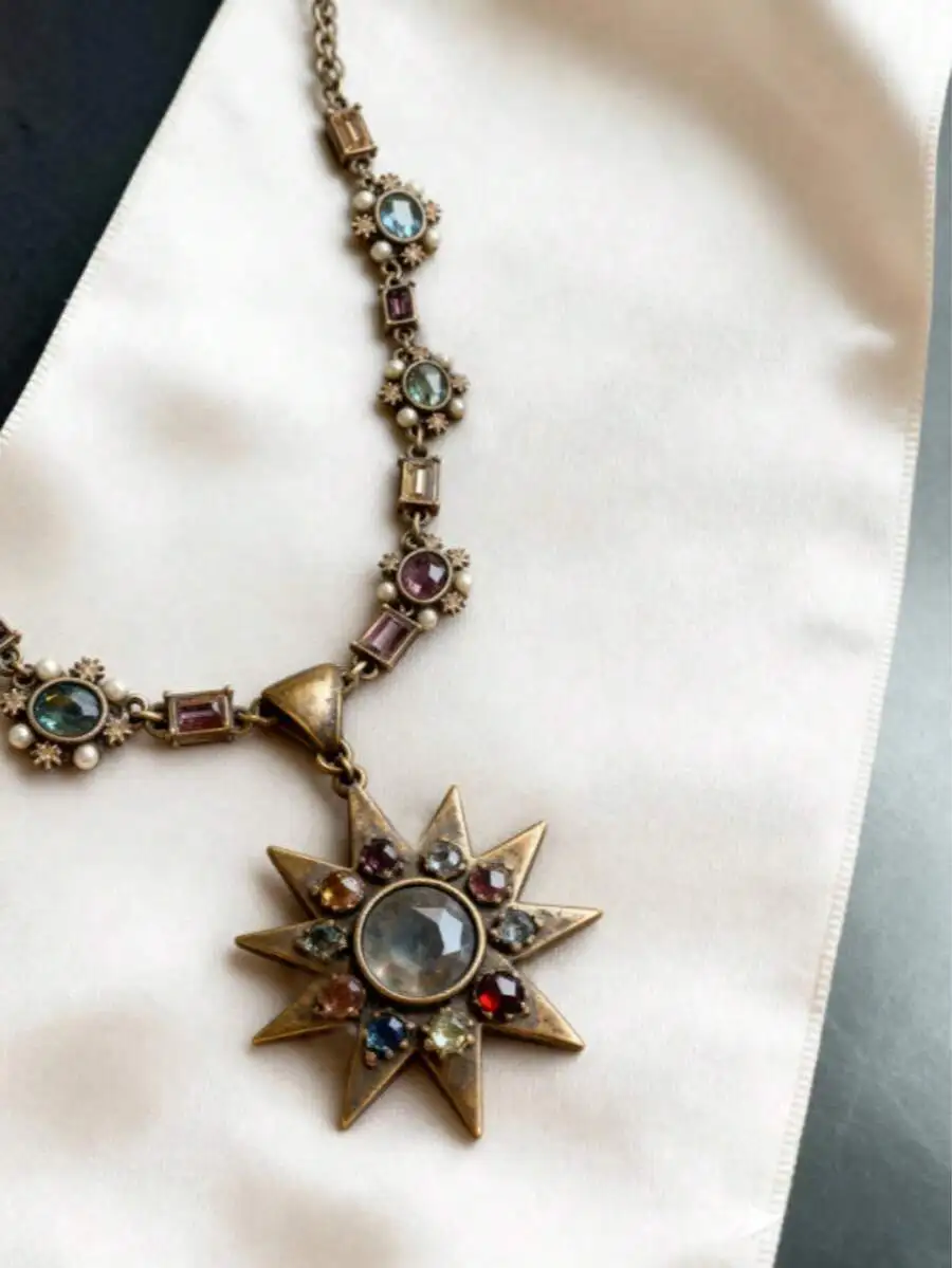 Luxury Geometric Zirconia Starburst Pendant Necklace For Women
Luxury Geometric Zirconia Starburst Pendant Necklace For Women