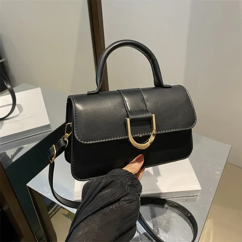 Female beauty ins fashion shoulder bag simple handbag personalized small square bag
Female beauty ins fashion shoulder bag simple handbag personalized small square bag