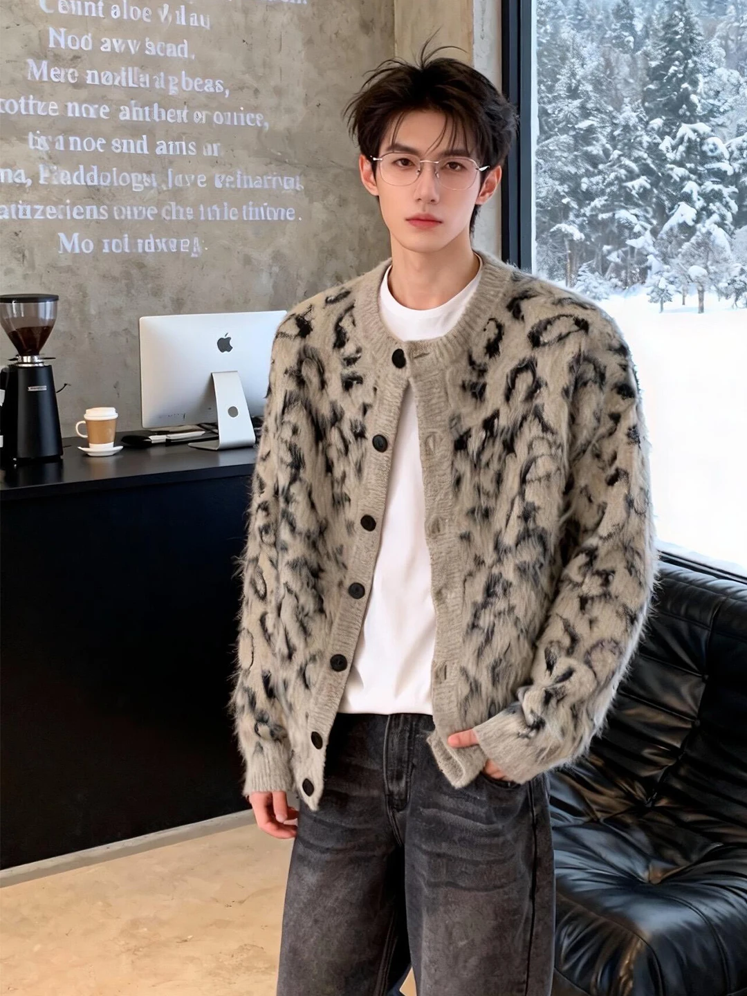 American Retro Leopard Print Open Cardigan Sweater Men's Autumn Winter Lazy Sle Fur Knitted Thiened Outerwear
American Retro Leopard Print Open Cardigan Sweater Men's Autumn Winter Lazy Sle Fur Knitted Thiened Outerwear