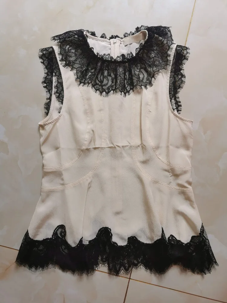 Apricot White Lace Patchwork Blouse Tops and Midi Skirt Set 2025 New Design
Apricot White Lace Patchwork Blouse Tops and Midi Skirt Set 2025 New Design