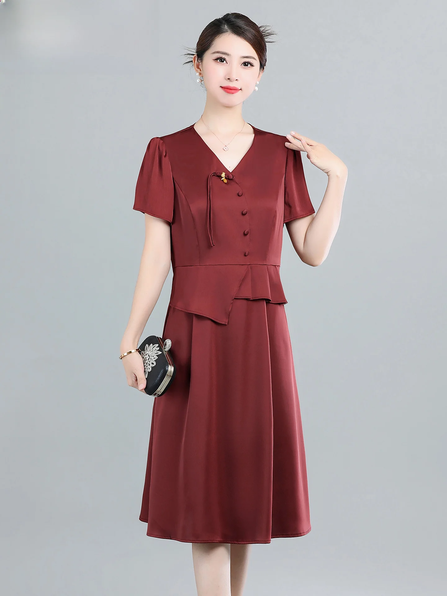 Elegant Short Sleeve Wedding Dress for Mommy Inlaw Huipil Style Polyester Fiber mid Length V Neck Breathable Party Dress
Elegant Short Sleeve Wedding Dress for Mommy Inlaw Huipil Style Polyester Fiber mid Length V Neck Breathable Party Dress