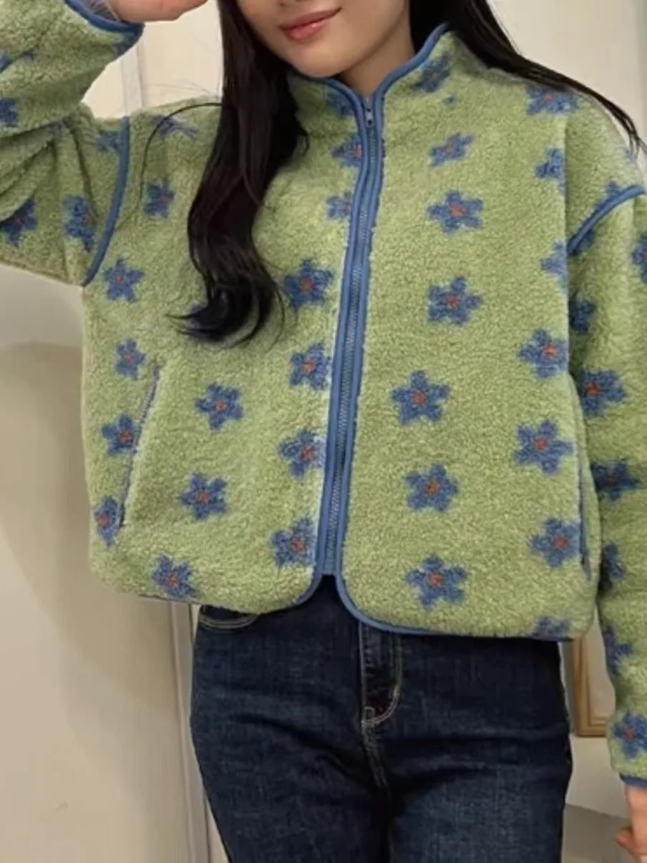 Chic Winter Cotton Jaet Women's Zipper Long Sve Stand Collar Lamb Fur Trimmed Outerwear Floral Embroidery Youthful
Chic Winter Cotton Jaet Women's Zipper Long Sve Stand Collar Lamb Fur Trimmed Outerwear Floral Embroidery Youthful