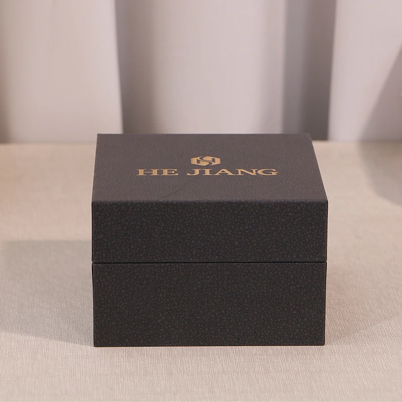 Luxury Custom Logo Printing Watch Jewelry Square Hinged Lid Paper Packaging Gift Cases EVA Foam Pillow Inserts Box
Luxury Custom Logo Printing Watch Jewelry Square Hinged Lid Paper Packaging Gift Cases EVA Foam Pillow Inserts Box