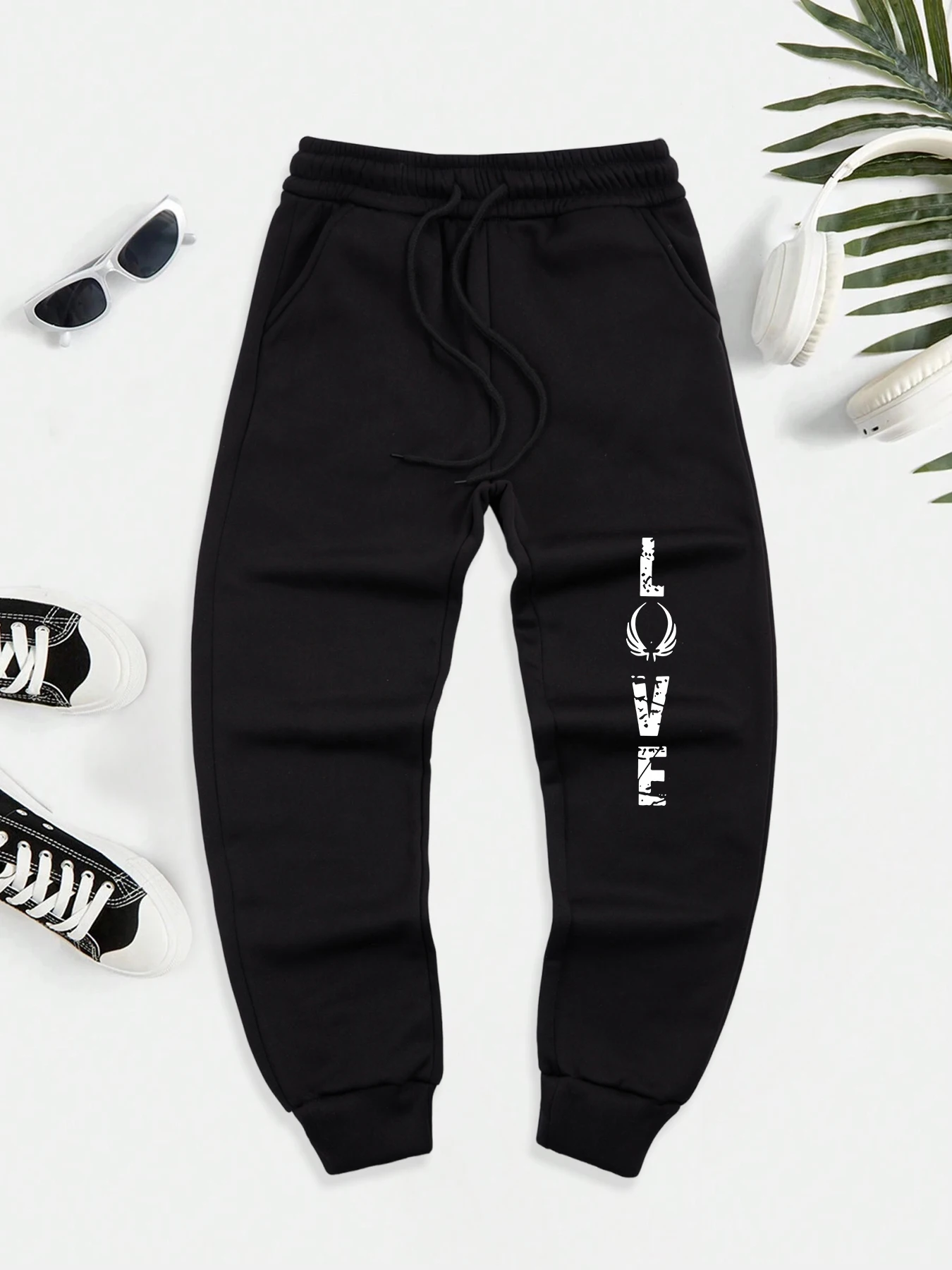 Creative Wing Love Font Printed Men Sweatpant Vintage Street Pants Fleece Fashion Joggers Britches Comfy Autumn Warm Trousers
Creative Wing Love Font Printed Men Sweatpant Vintage Street Pants Fleece Fashion Joggers Britches Comfy Autumn Warm Trousers