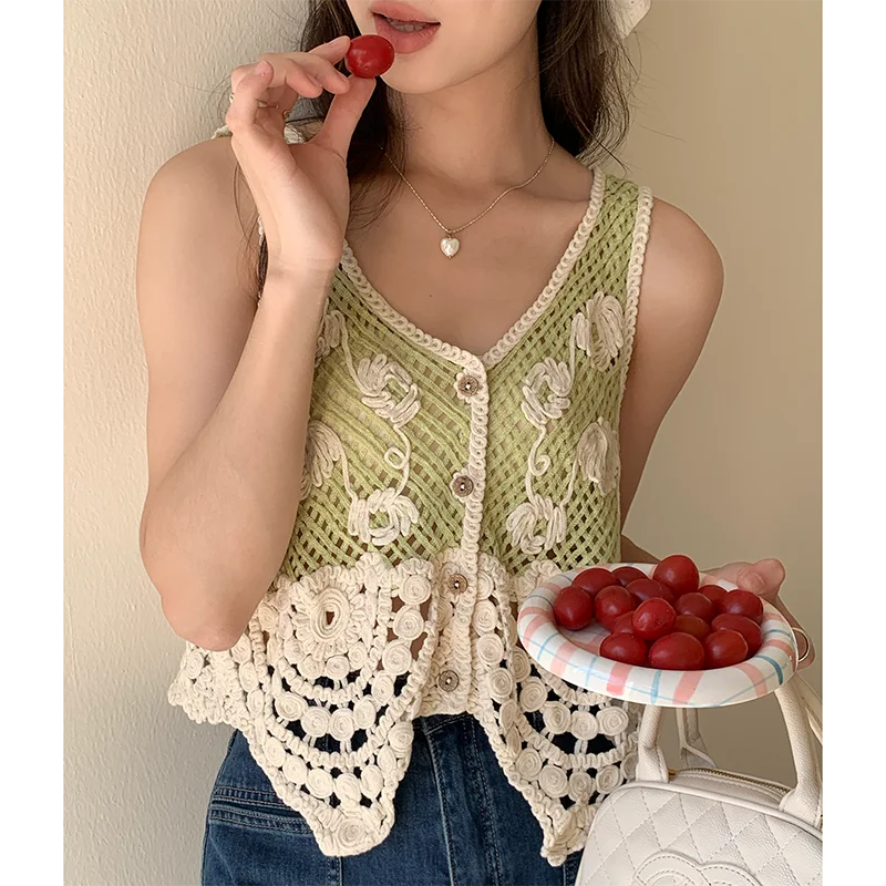 Women Summer Openwork Crochet V Neck Loose Fit Cropped Vest Cardigan Lightweight Outerwear Knit Top
Women Summer Openwork Crochet V Neck Loose Fit Cropped Vest Cardigan Lightweight Outerwear Knit Top