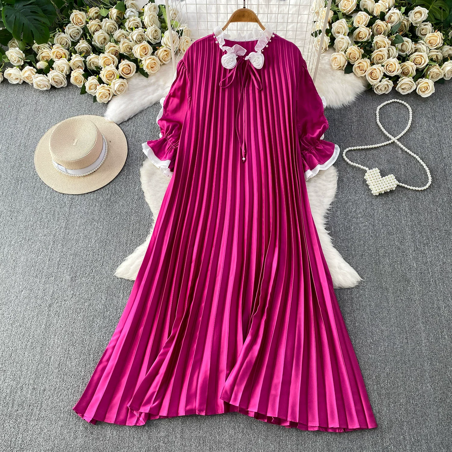 Retro Oversize Chiffon Dress for Women Beaded O-Neck Crimped Loose High Quality Color Splice Swing Pleated Vintage Dress
Retro Oversize Chiffon Dress for Women Beaded O-Neck Crimped Loose High Quality Color Splice Swing Pleated Vintage Dress