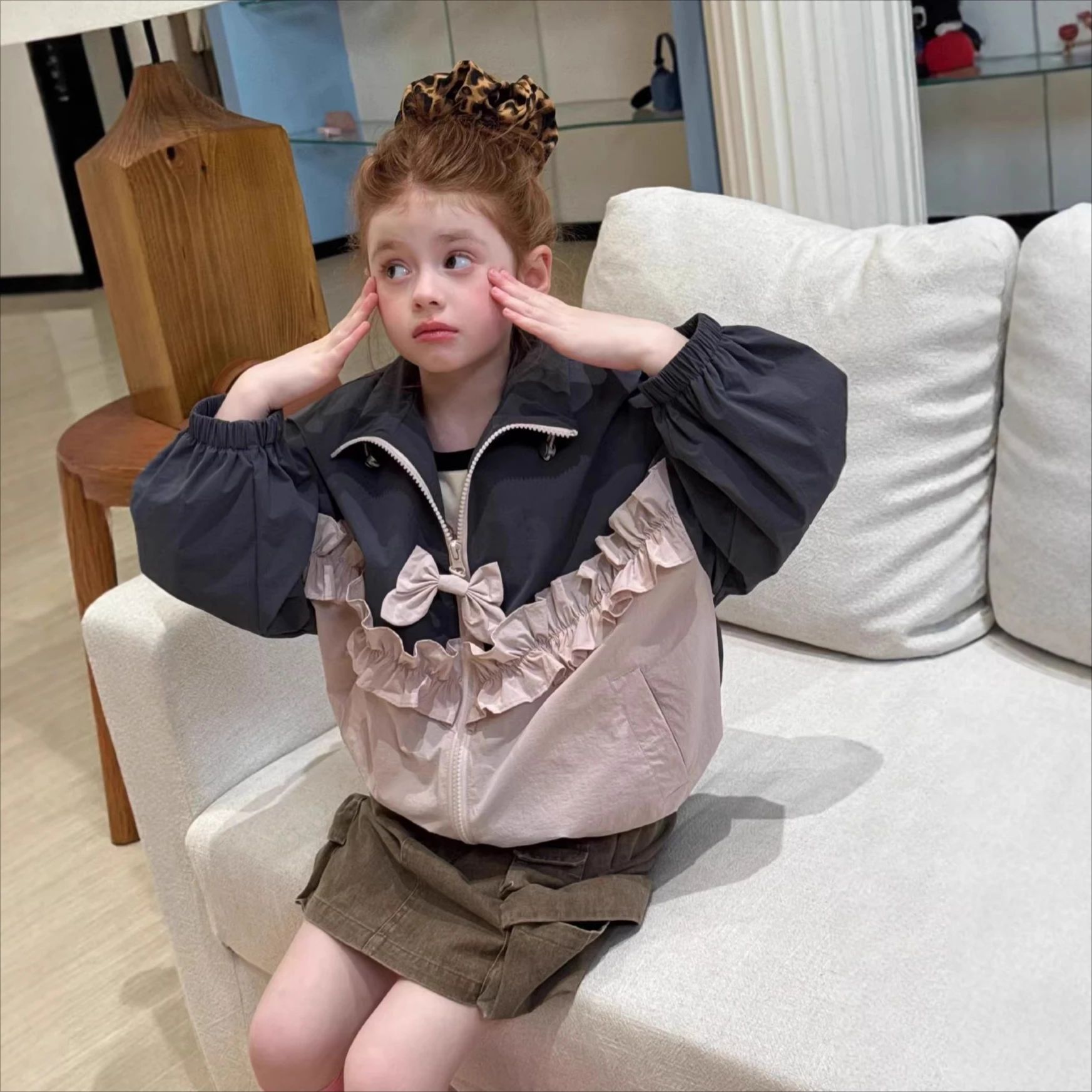 Girls Coat 2026 Spring and Summer New Childrens Wear Korean Style Girl Baby Sweet Bow Design Sense Drawstring Lace Coat
Girls Coat 2026 Spring and Summer New Childrens Wear Korean Style Girl Baby Sweet Bow Design Sense Drawstring Lace Coat